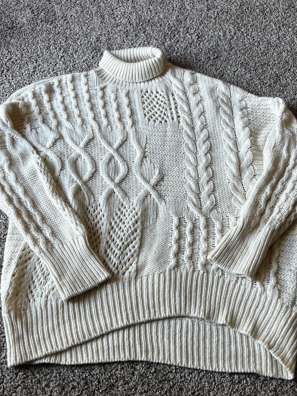 Athleta Women’s M Classic Cable Knit Turtleneck Sweater - Cream